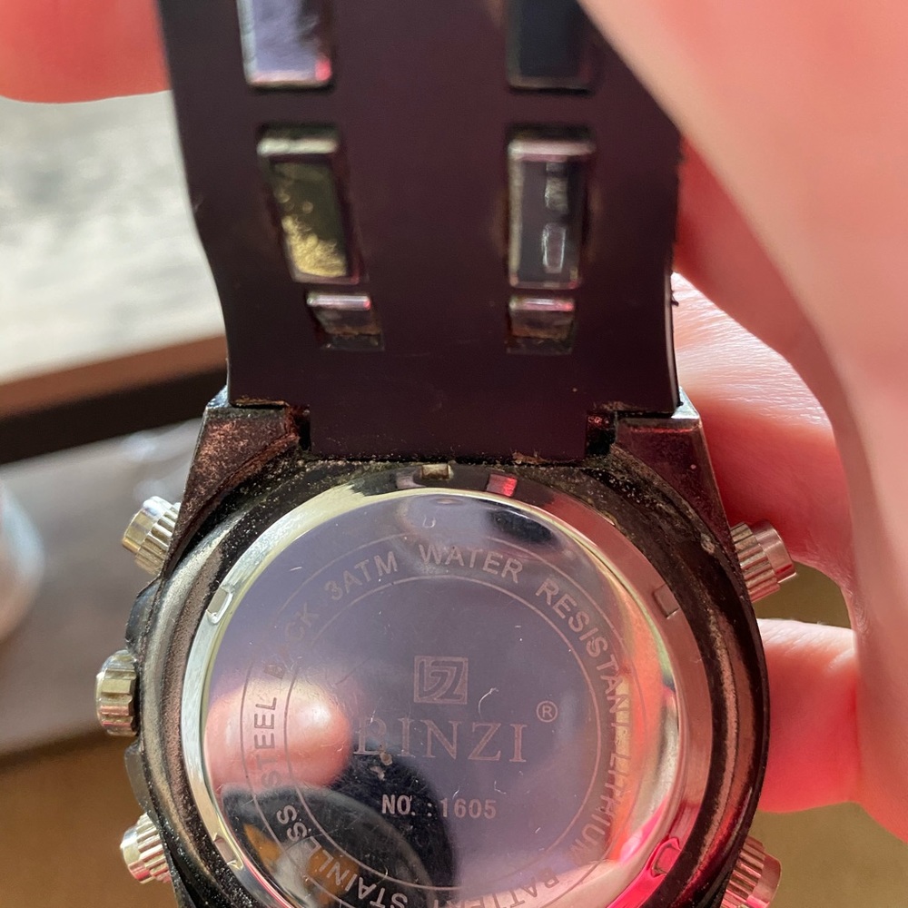 Digital Watch - Picture 2 of 3